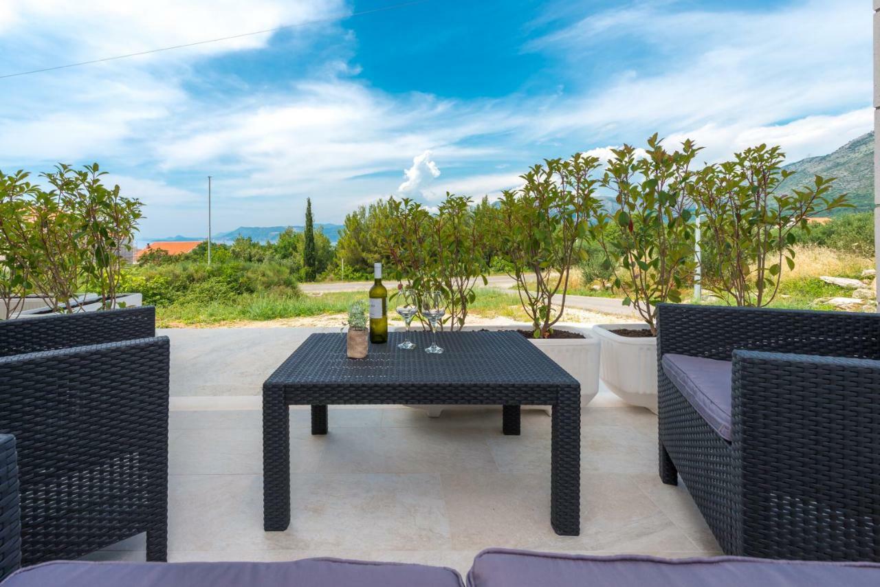 Villa Niki 2 ツァヴタット エクステリア 写真